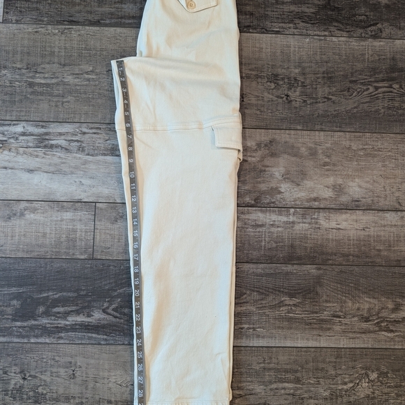 Aritzia Wilfred Free Cream Cargo Pants Sz 4. - Picture 11 of 11